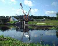 click "more details..." to read more about building a 1800tonne boat-lift